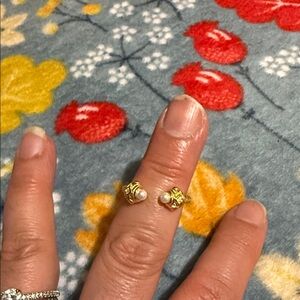 Si cute ring perl 18 k gold plated new never used